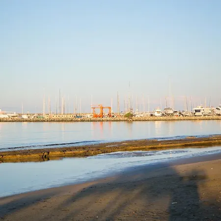 3 Bedroom D102 On The Beach At Thera Apartment