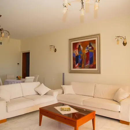 3 Bedroom D102 On The Beach At Thera Apartment
